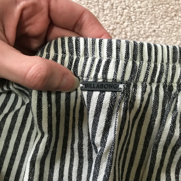 NWOT Billabong striped strapless crop top - Picture 5 of 7